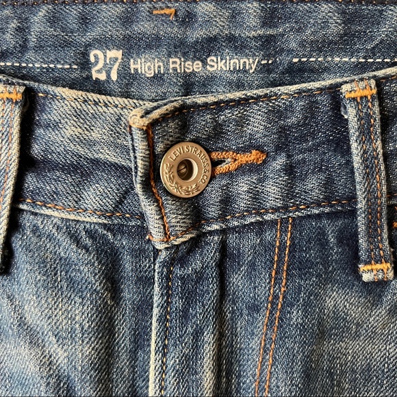 Levi’s High Rise skinny jeans with rip details - Picture 6 of 8